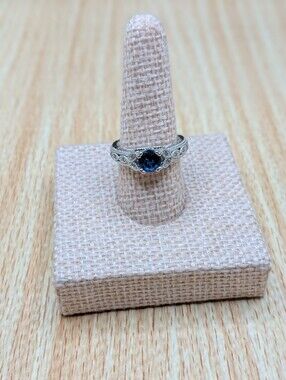 Vintage Sapphire Silver Tone Etched Band Ring